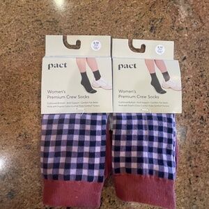 NEW! Pact Lavender Checks Premium Crew Socks Two Pair NWT! Retail: $24